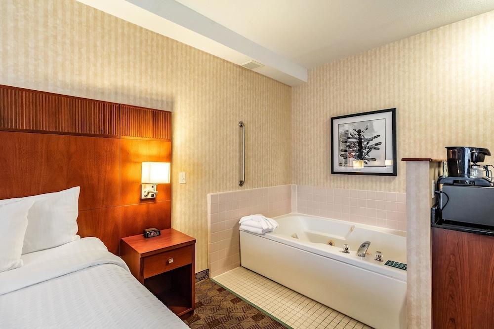 Clarion Hotel Portland International Airport Екстер'єр фото
