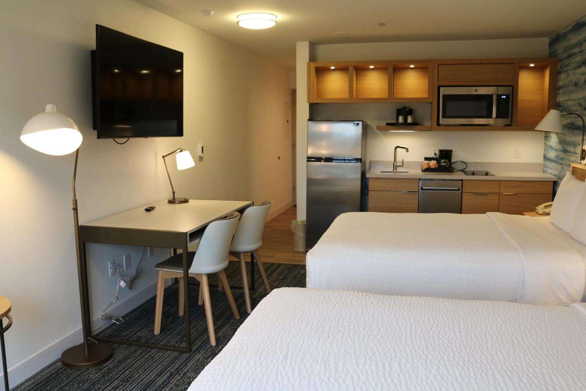 Clarion Hotel Portland International Airport Екстер'єр фото