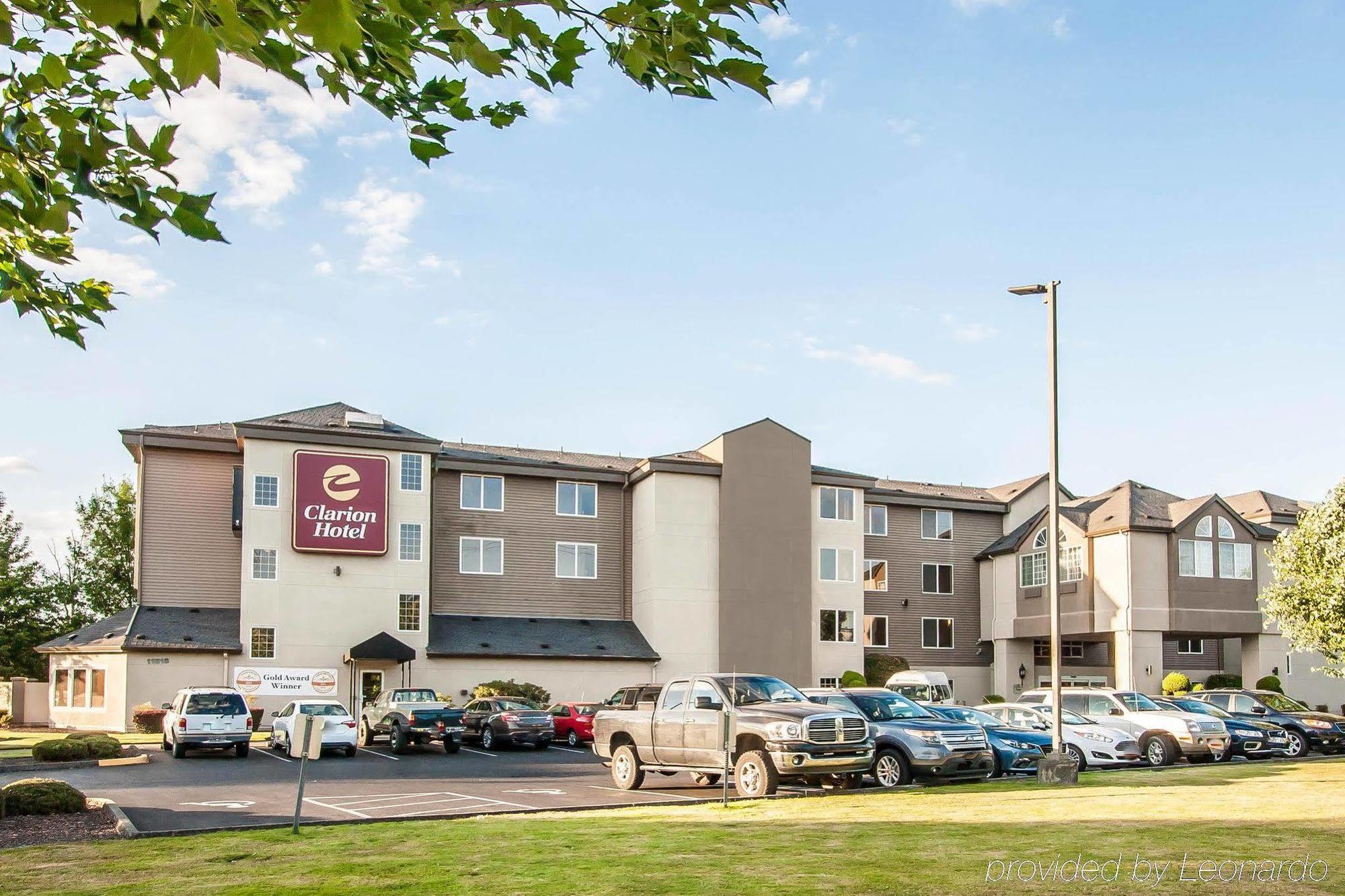Clarion Hotel Portland International Airport Екстер'єр фото