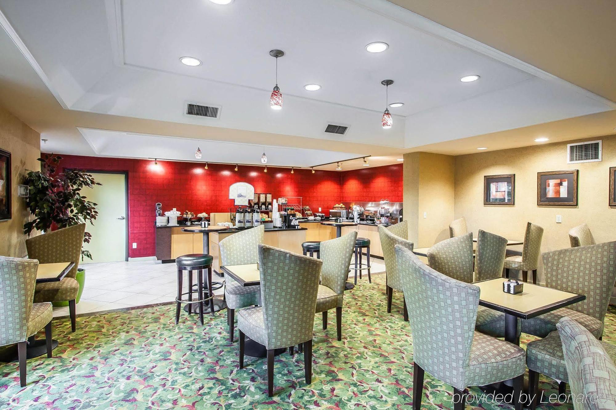 Clarion Hotel Portland International Airport Екстер'єр фото