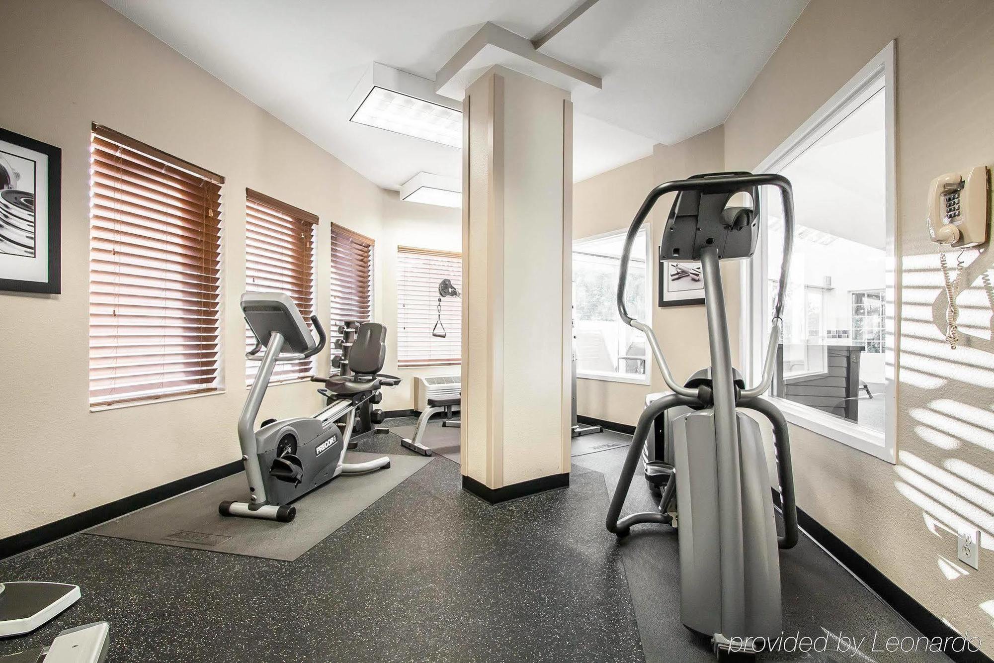 Clarion Hotel Portland International Airport Екстер'єр фото