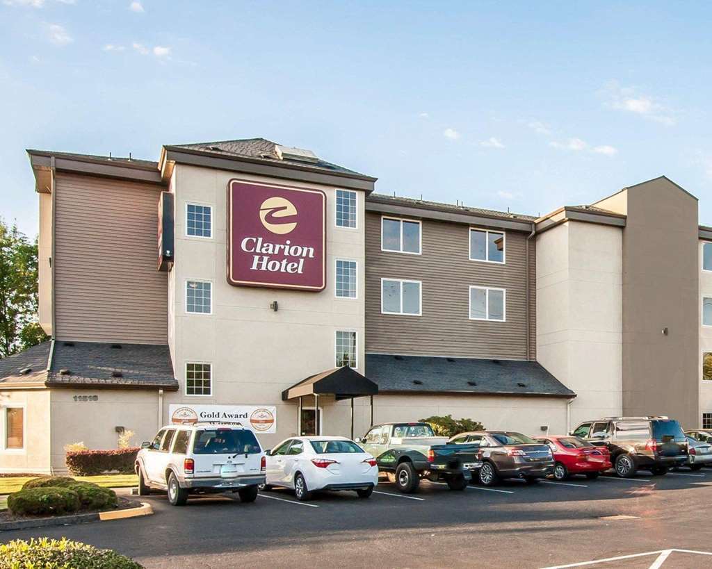 Clarion Hotel Portland International Airport Екстер'єр фото