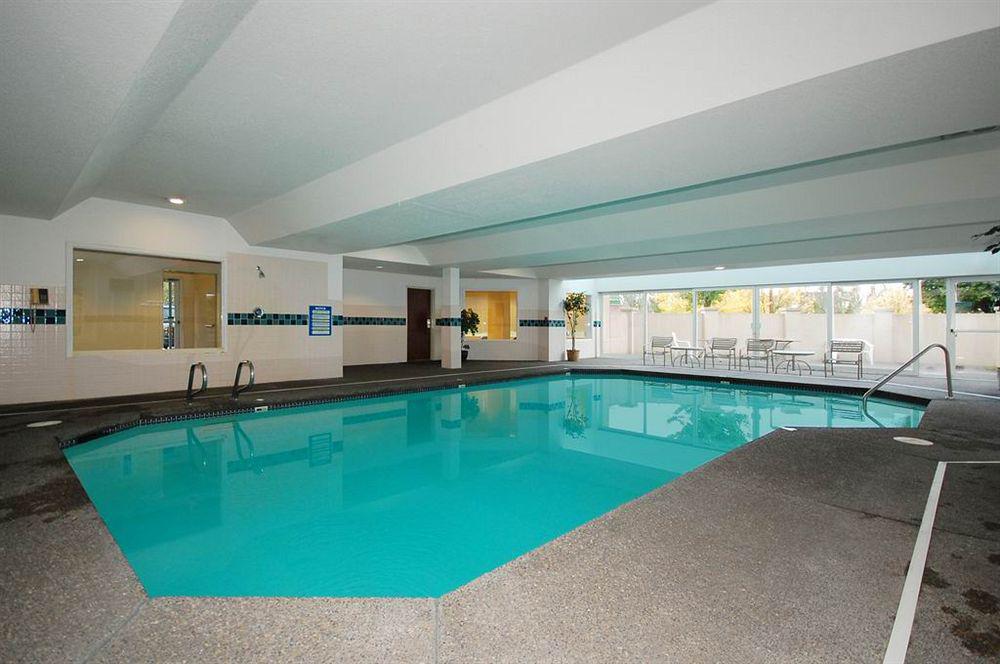 Clarion Hotel Portland International Airport Екстер'єр фото